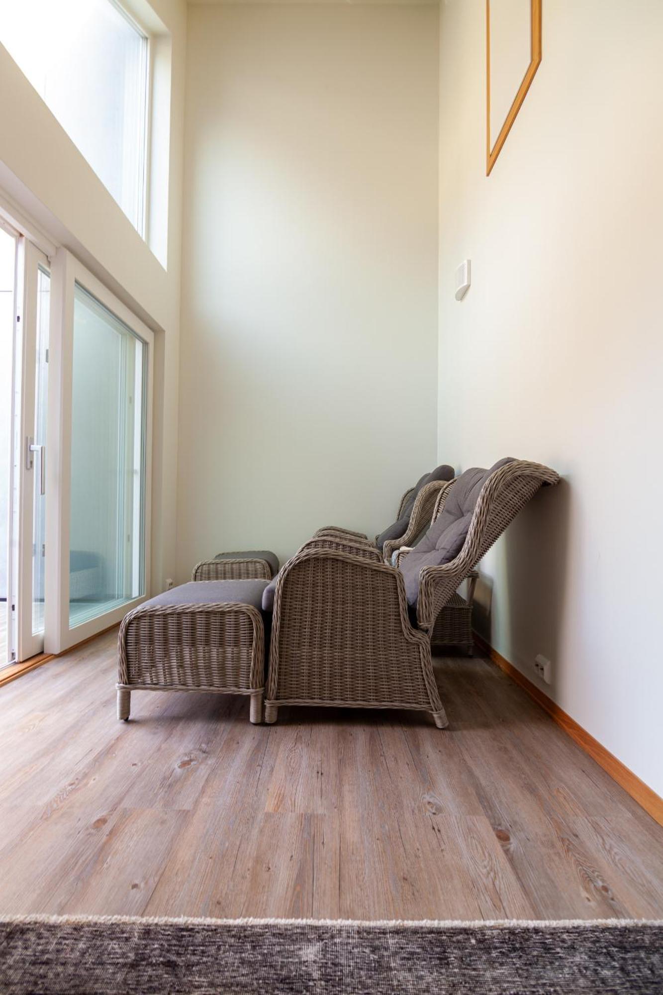 Gjermesoy Luxury Apartment Ballstad Bagian luar foto
